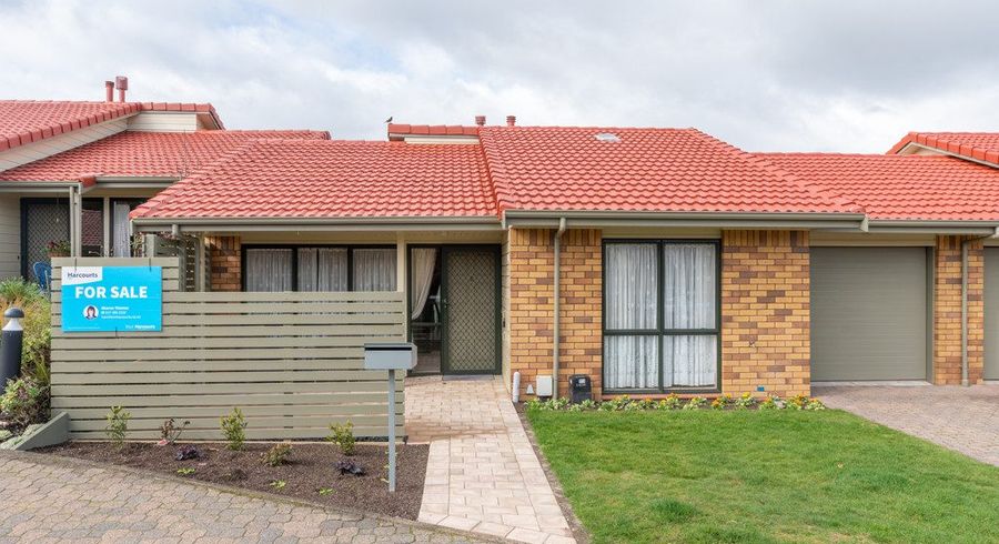  at 5 Ashford Mews, Flagstaff, Hamilton