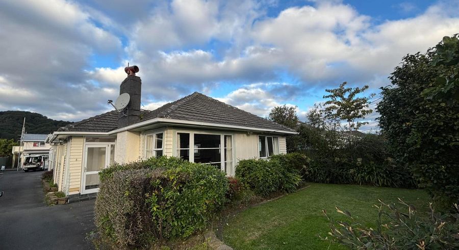 at *2 Weeks Rent Free* 78 Hyde Street, Wainuiomata, Lower Hutt, Wellington