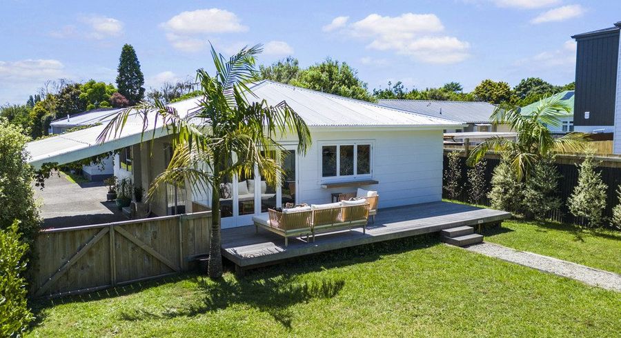  at 3/8 Avondale Road, Avondale, Auckland