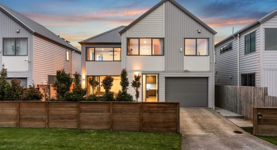  at 56 Gordon Avenue, Milford, North Shore City, Auckland