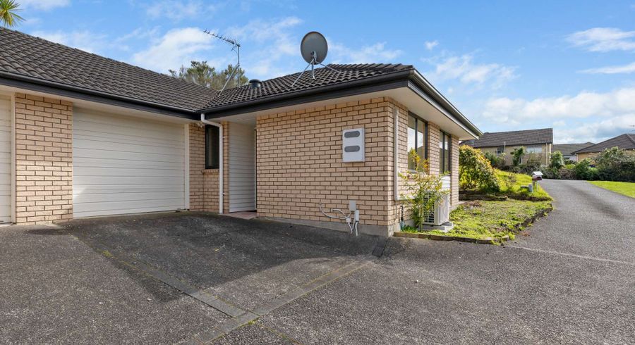  at 40 Regents Park Place, Westgate, Auckland