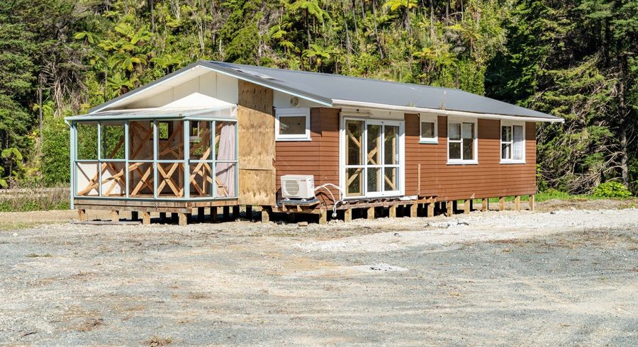  at 2523 State Highway 1, Kaiwaka, Kaipara, Northland