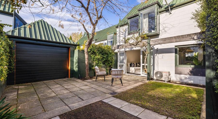  at 4/12 Shrewsbury Street, Merivale, Christchurch City, Canterbury