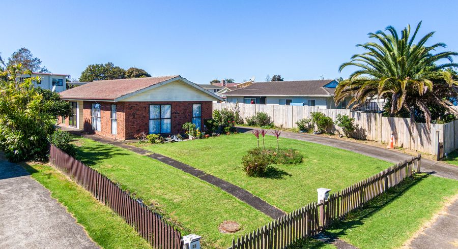  at 23 Chalfont Street, Mangere East, Auckland