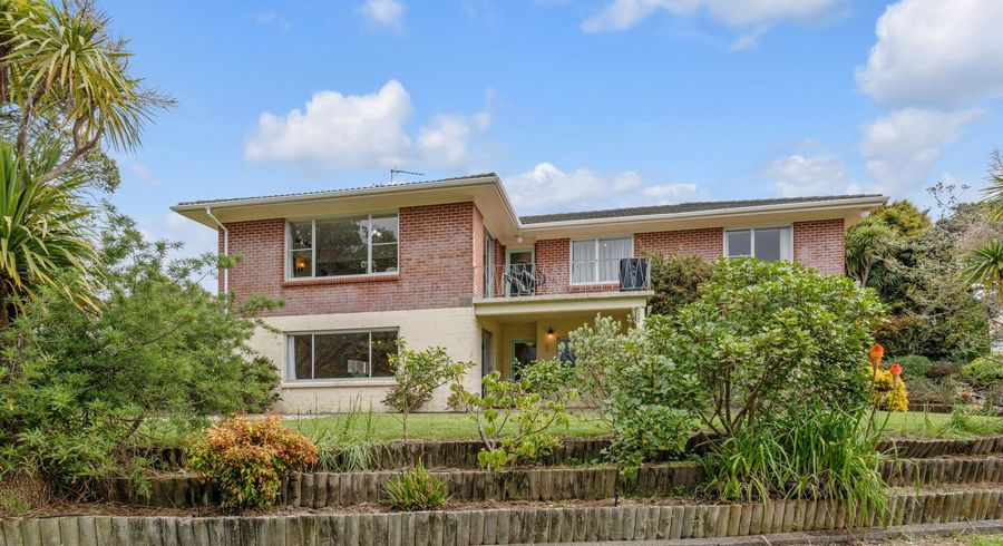  at 3 Castleton Drive, Howick, Auckland