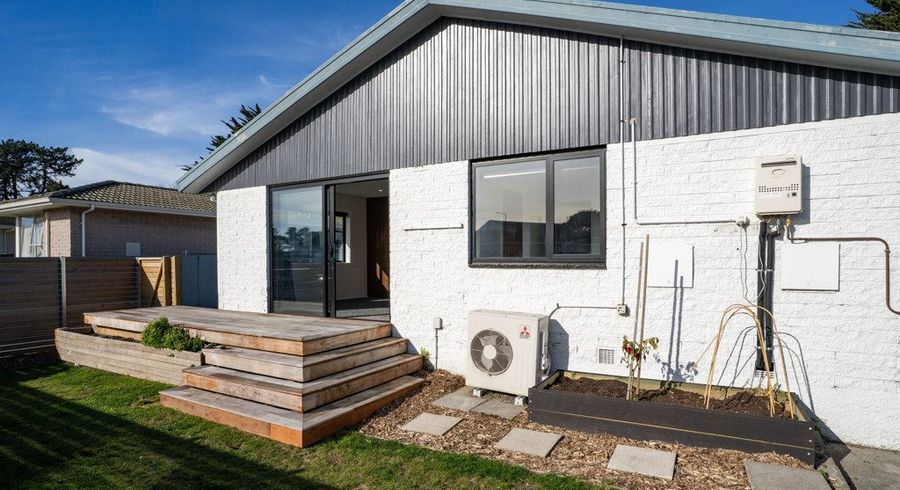  at 1/142 Hay Street, Bromley, Christchurch City, Canterbury