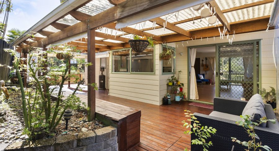  at 18 Carillon Place, Massey, Auckland