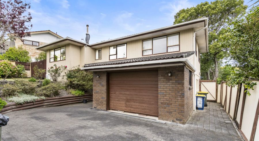  at 107 Weatherly Road, Torbay, Auckland