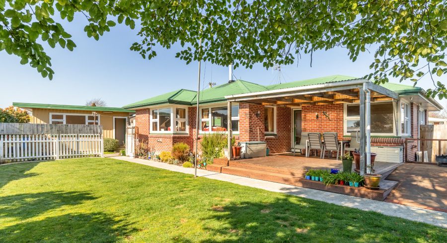  at 37 Radbrook Street, Avonhead, Christchurch City, Canterbury