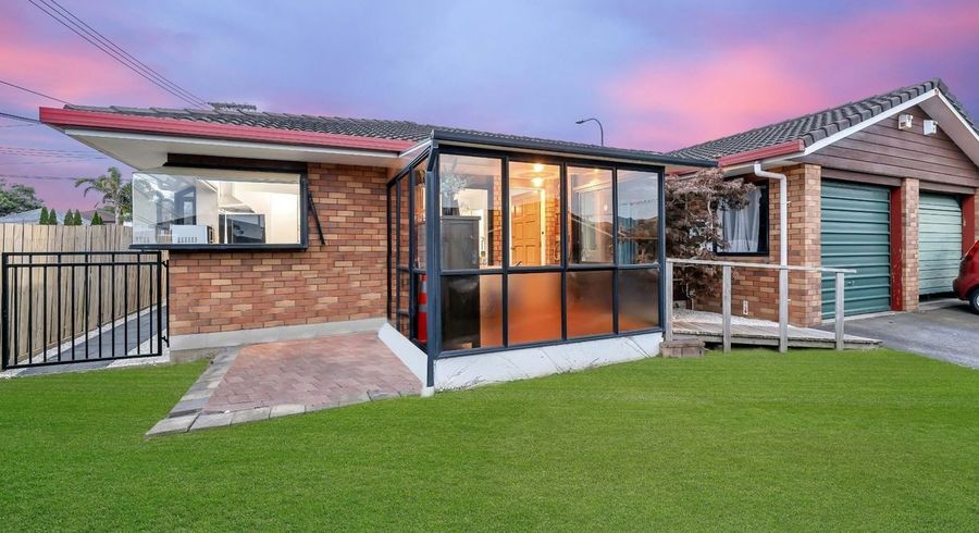  at 1/453 Richardson Road, Mount Roskill, Auckland