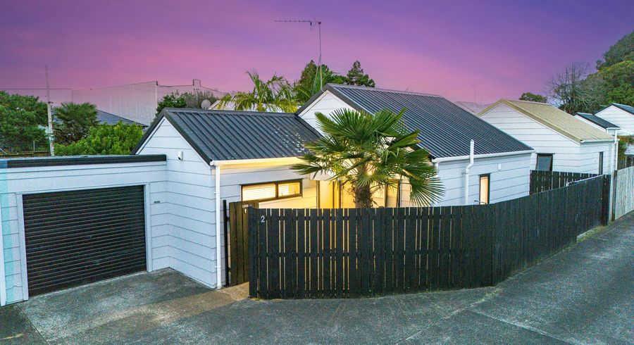  at 2/52 Tironui Road, Takanini