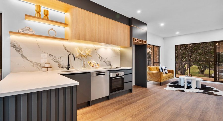  at 1/33 Elizabeth Drive, West Harbour, Waitakere City, Auckland