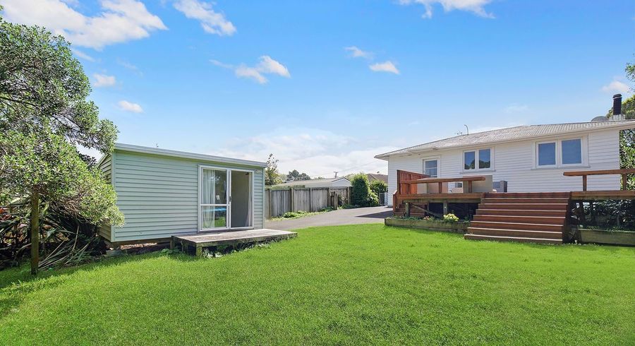  at 35 Woodside Road, Massey, Waitakere City, Auckland