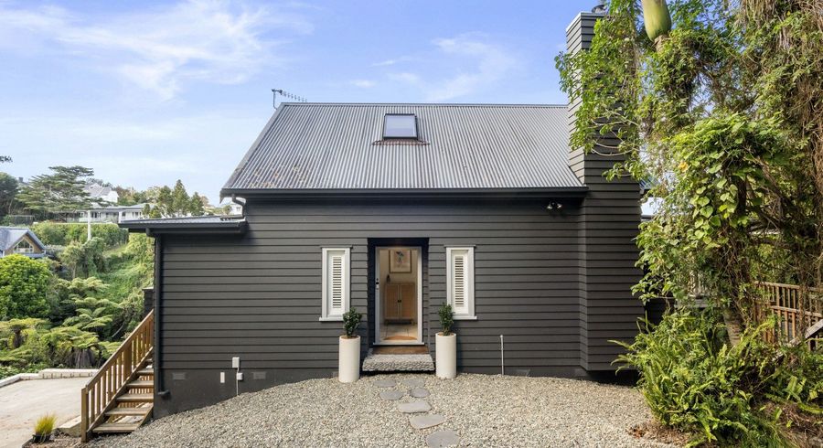  at 8 Inkster Street, Birkenhead, Auckland