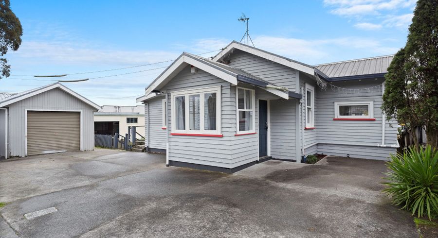  at 1/128 Penrose Road, Mount Wellington, Auckland