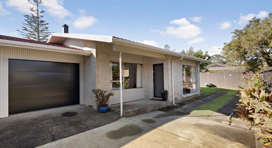  at 2/188 Fisher Parade, Farm Cove, Manukau City, Auckland