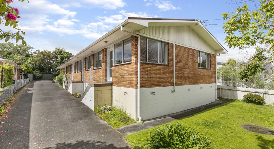  at 2/30 Marlborough Street, Mount Eden, Auckland