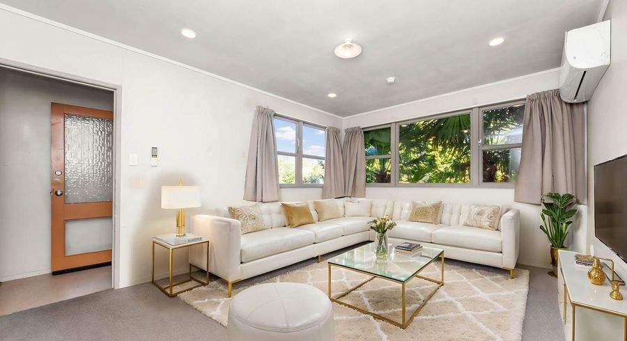  at 39 Universal Drive, Henderson, Waitakere City, Auckland