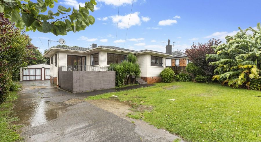  at 6 Coles Place, Manurewa, Manukau City, Auckland