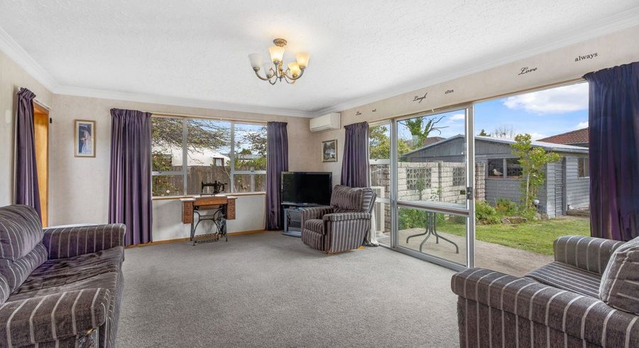 at 6 Sequoia Place, Parklands, Christchurch City, Canterbury