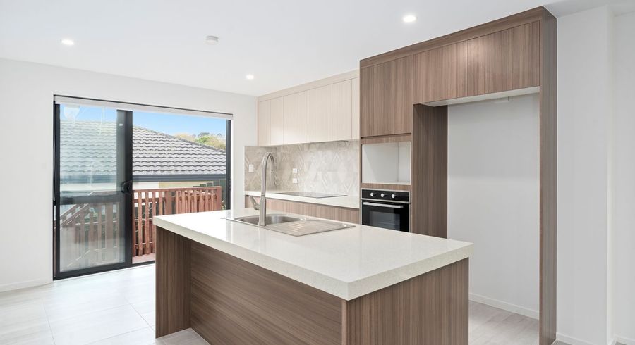  at 18/106 Triangle Road, Massey, Waitakere City, Auckland