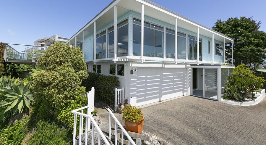  at 4 Tai Paku Paku Road, Karaka Bays, Wellington