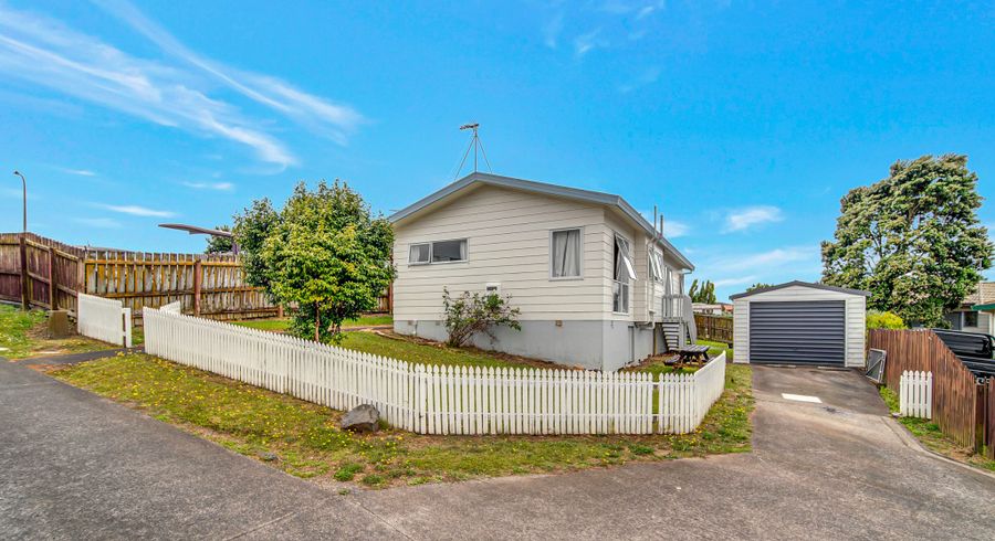  at 1/65 Etherton Drive, Weymouth, Auckland