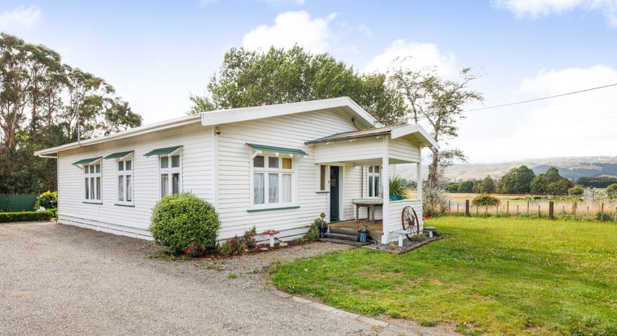  at 35 Raukawa Road, Ashhurst, Palmerston North, Manawatu / Whanganui