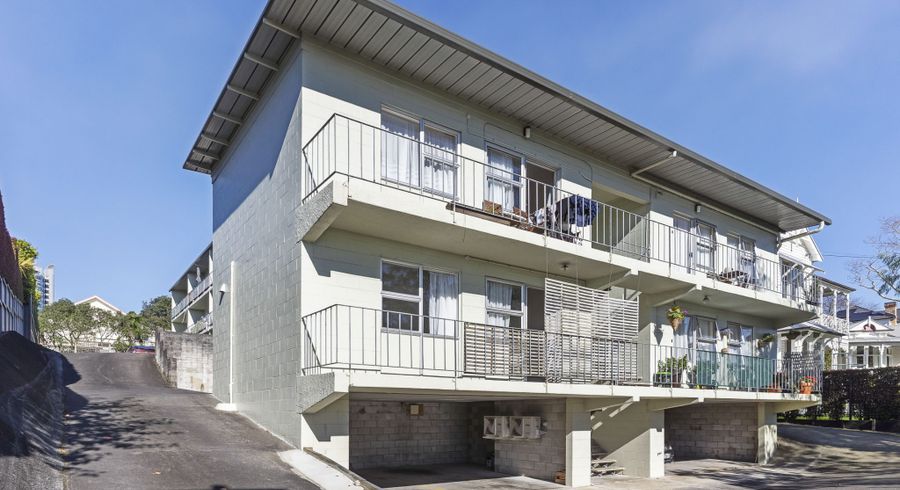  at 1/44 Sarsfield Street, Herne Bay, Auckland City, Auckland