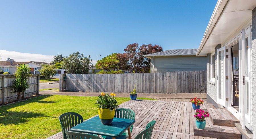  at 16 Anthony Grove, Paraparaumu Beach, Paraparaumu