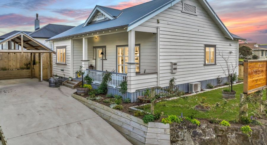  at 12 High Street, Tirau