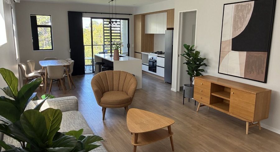  at 4/10B Huka Road, Birkenhead, North Shore City, Auckland