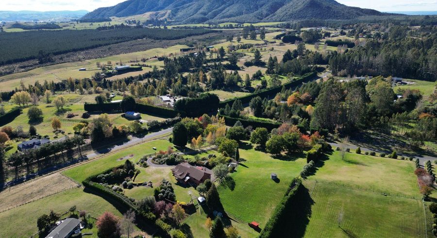  at 8 Mark Wynd, Lake Taupo, Taupo, Waikato