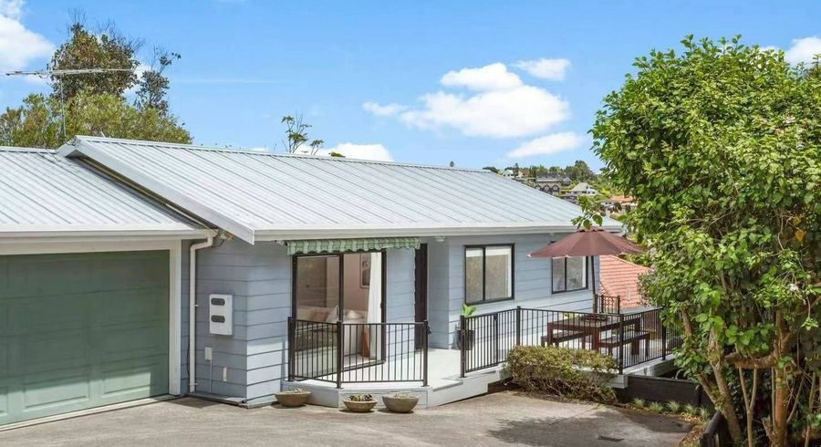  at 2/614 Beach Road, Browns Bay, North Shore City, Auckland