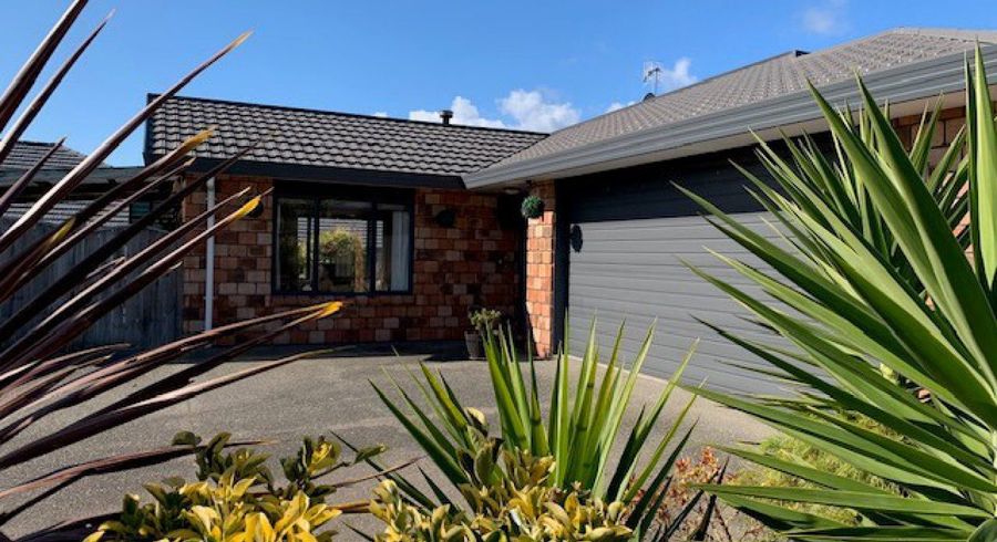  at 5 Lambert Way, Paraparaumu