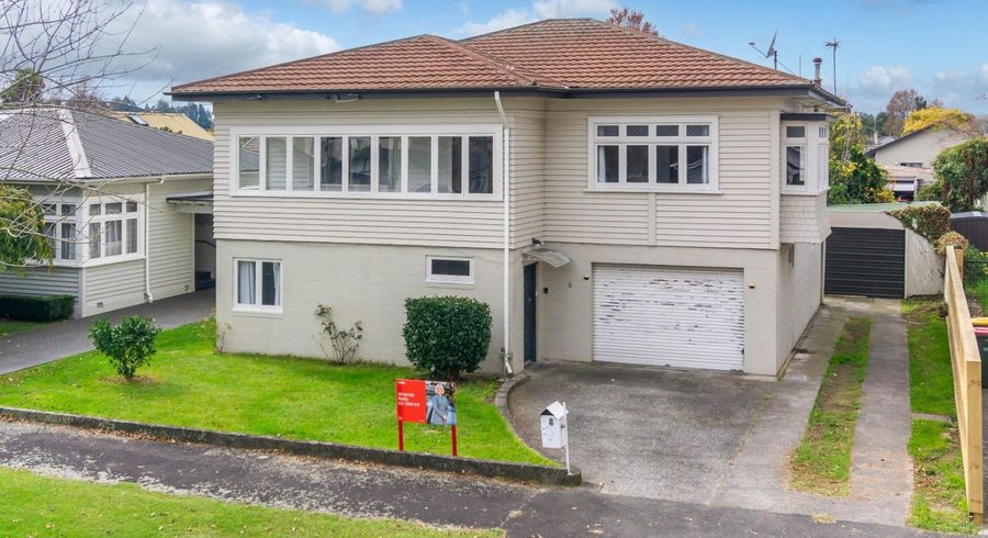  at 8 Bell Street, Hamilton East, Hamilton, Waikato