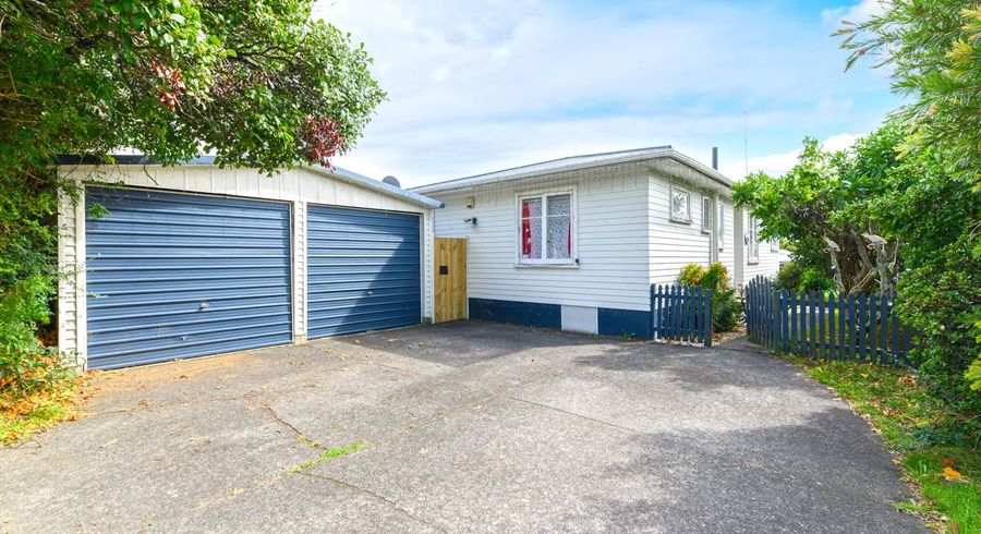  at 45A Pinedale Place, Henderson, Auckland