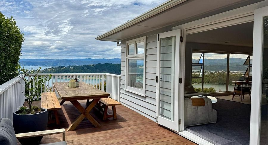  at 21 Thane Road, Roseneath, Wellington