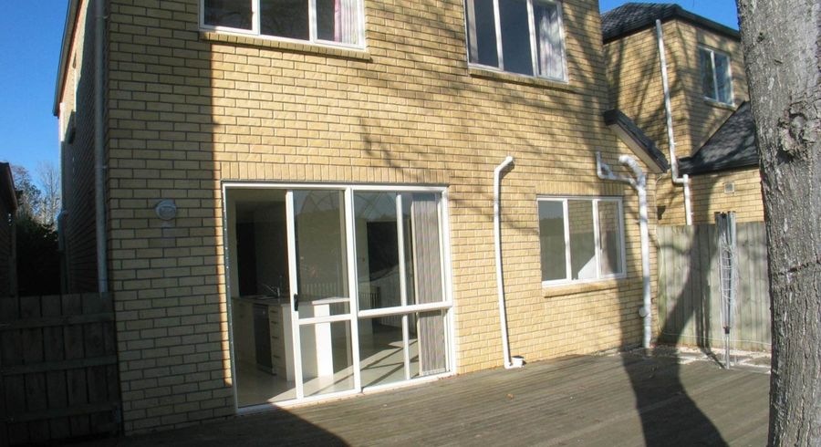  at 31 Masons Road, Oteha, North Shore City, Auckland