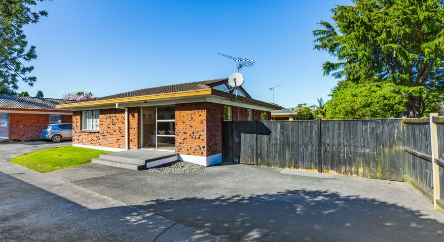  at 1/22 Beaumaris Way, Conifer Grove, Papakura, Auckland