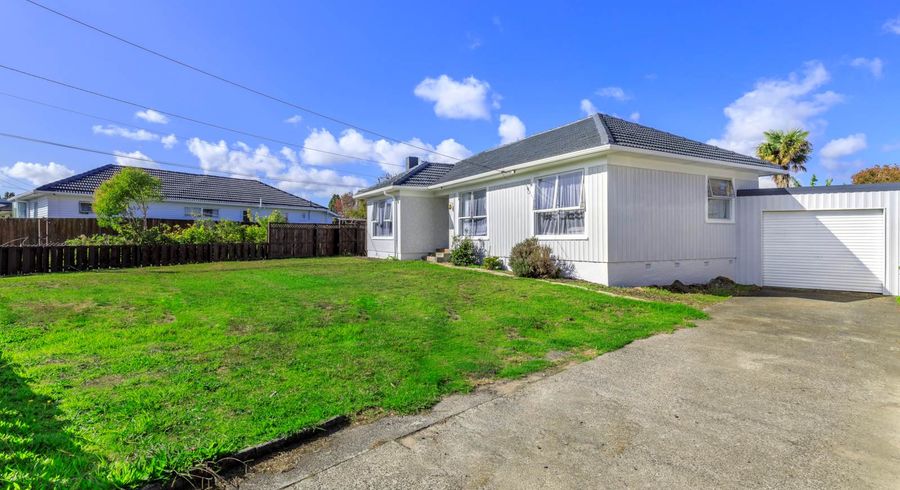  at 1/12 Evelyn Street, Papatoetoe, Auckland