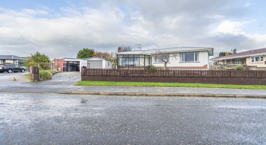  at 2 Kinmont Crescent, Newfield, Invercargill