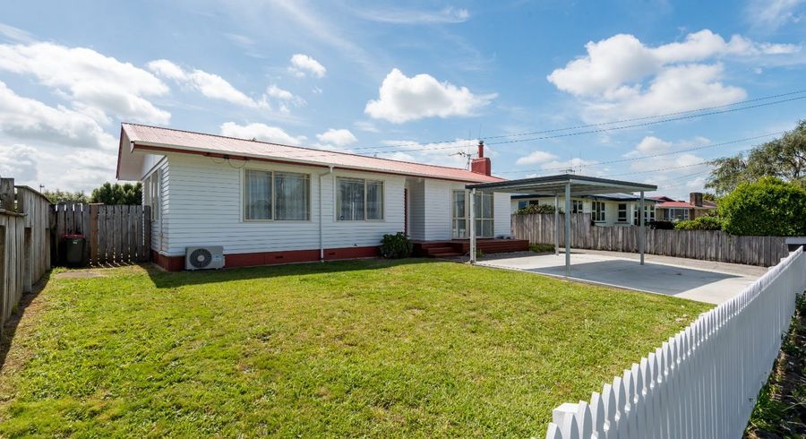  at 24 Dalesford Street, Silverdale, Hamilton, Waikato