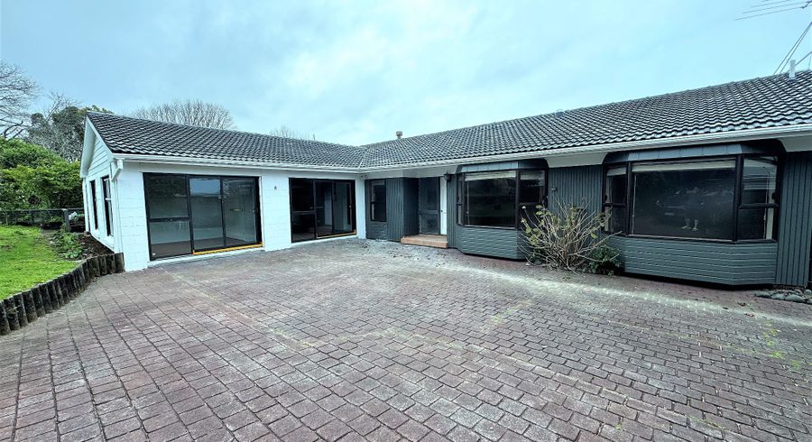  at 8 Terrylyn Drive, Hillcrest, North Shore City, Auckland