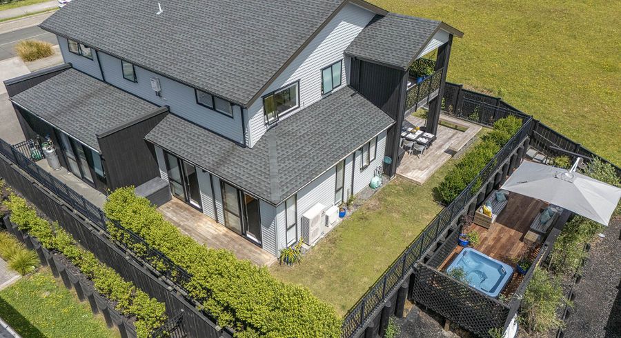  at 8 Kikorangi Drive, Orewa, Rodney, Auckland