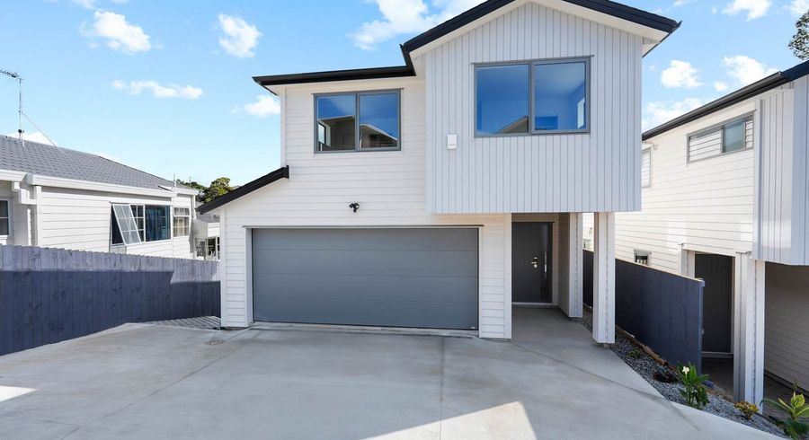  at 144 Oaktree Avenue, Browns Bay, Auckland