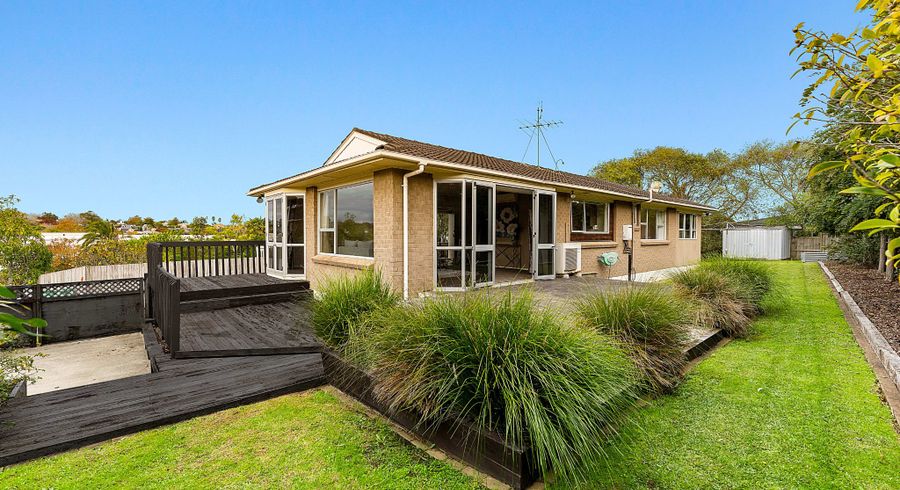  at 12 Towra Place, Botany Downs, Manukau City, Auckland