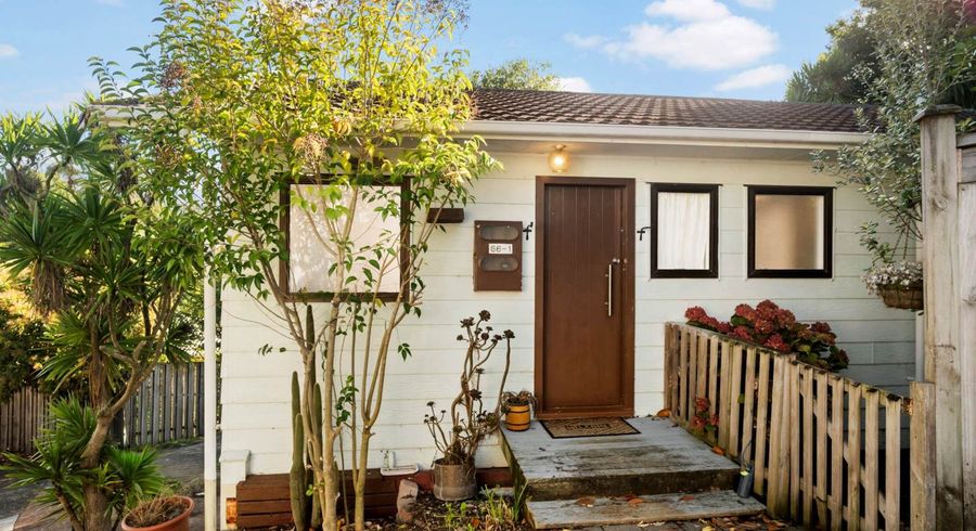  at 2/66 Glamorgan Drive, Torbay, North Shore City, Auckland
