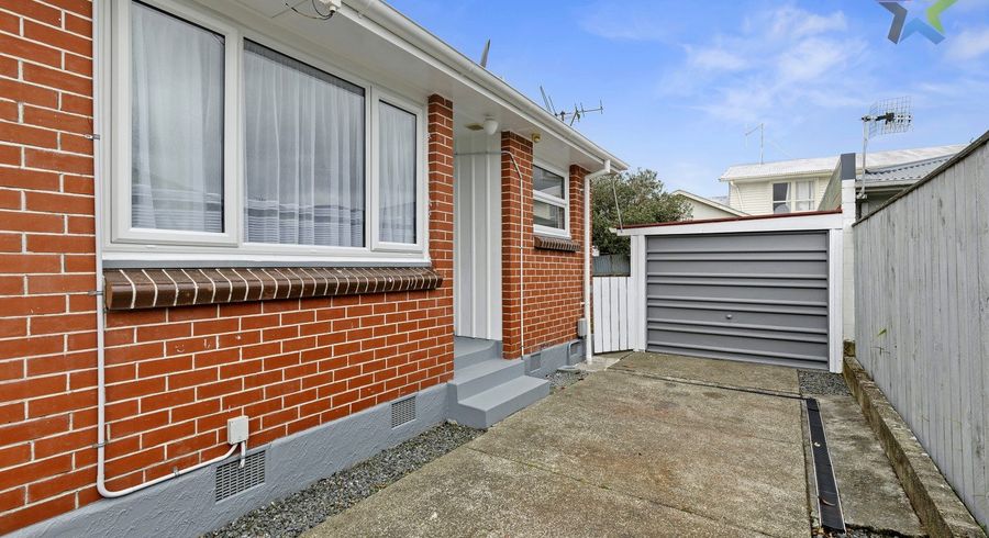  at 8A Stamford Grove, Avalon, Lower Hutt, Wellington