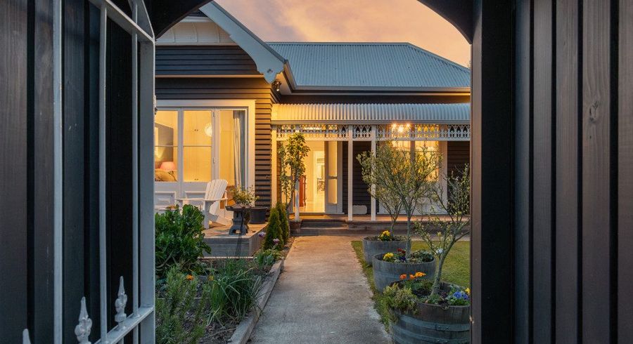  at 43 Cleveland Street, Edgeware, Christchurch